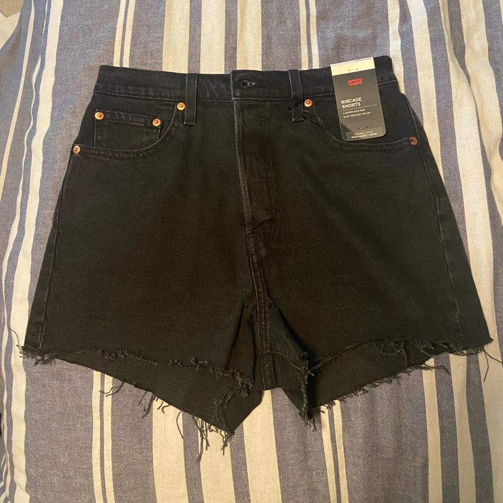 Levi Ribcage Shorts